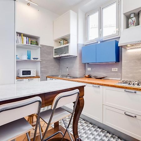 Colosseum Terrace Apartment Рим Екстер'єр фото