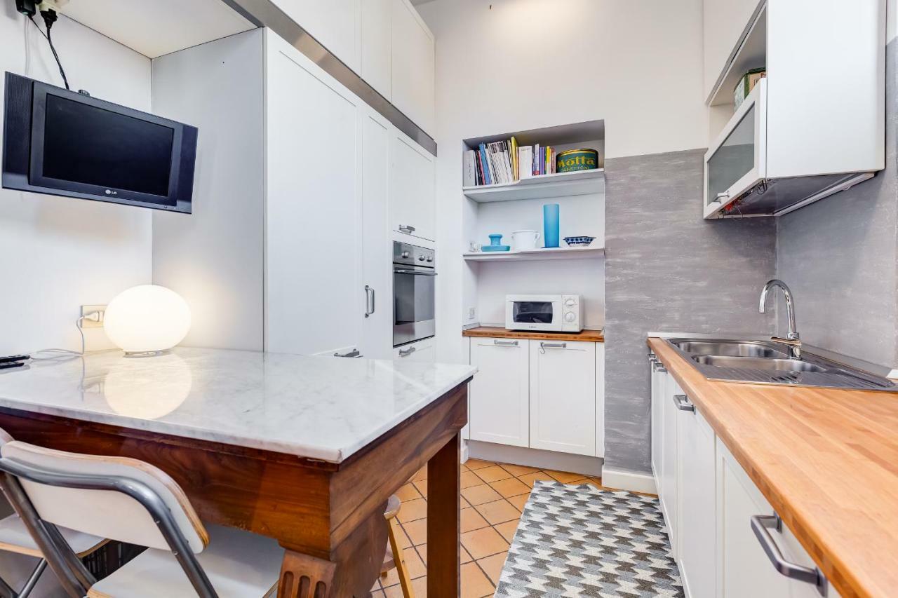 Colosseum Terrace Apartment Рим Екстер'єр фото