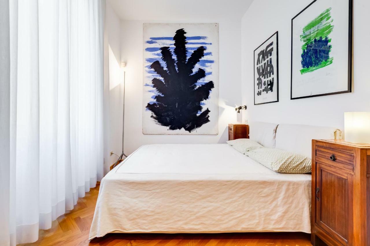 Colosseum Terrace Apartment Рим Екстер'єр фото