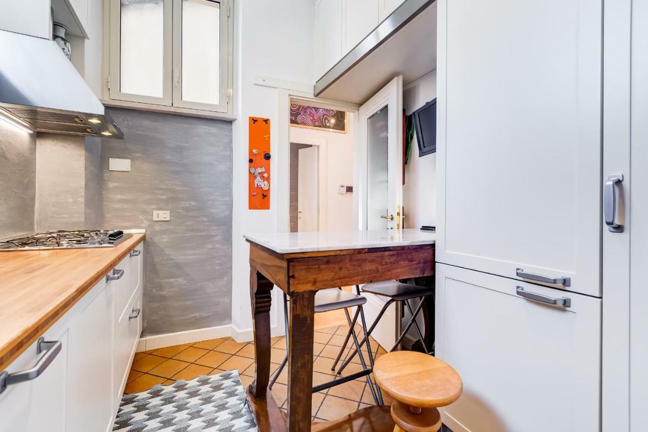 Colosseum Terrace Apartment Рим Екстер'єр фото