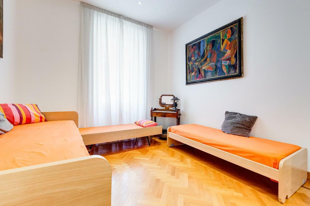 Colosseum Terrace Apartment Рим Екстер'єр фото