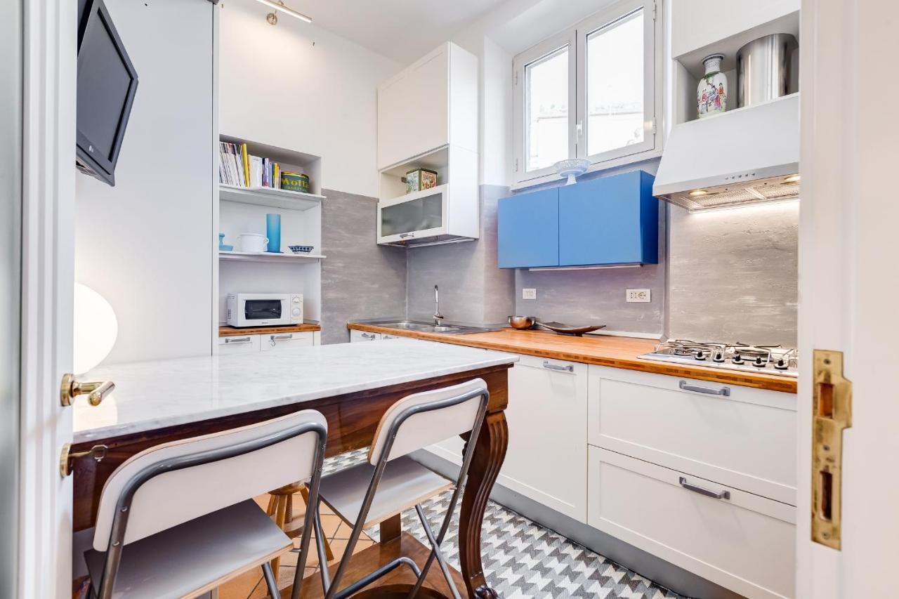 Colosseum Terrace Apartment Рим Екстер'єр фото